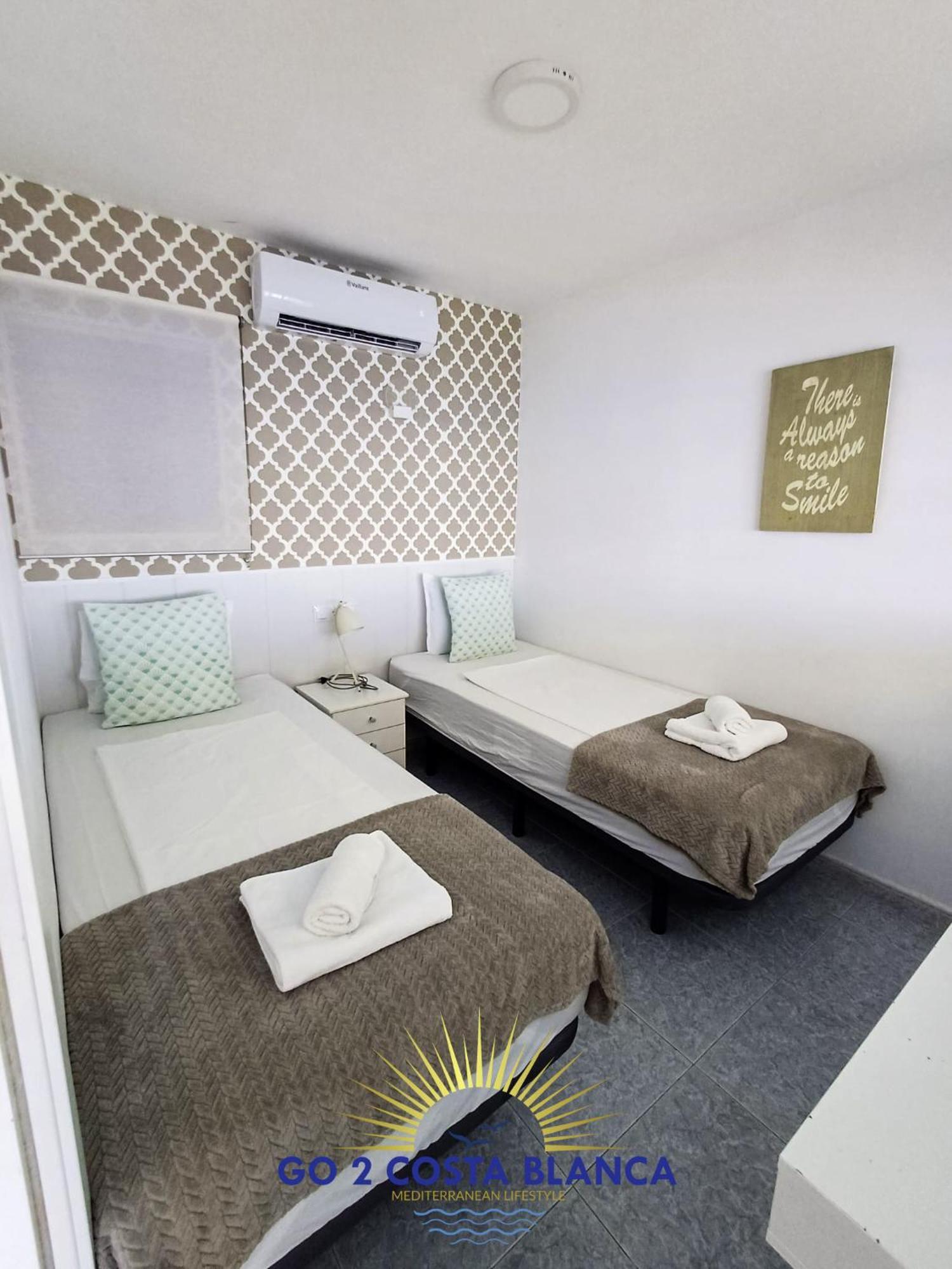 Suite On The Beach Μπένιντορμ Εξωτερικό φωτογραφία
